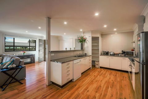 Apartments On Allingham - Tourism TAS 3