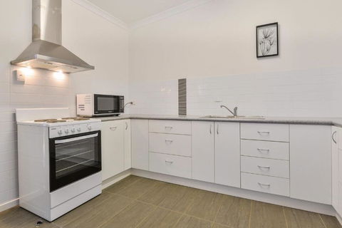 Getaway Villas Unit 38 3 1 Bedroom Self Contained Accommodation - Tourism TAS 2