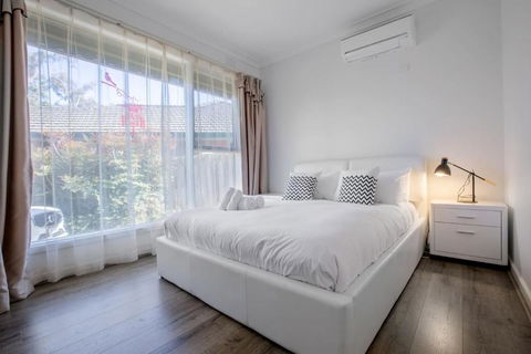 Alice Wonderland In 4 Beds House - Tourism TAS 5