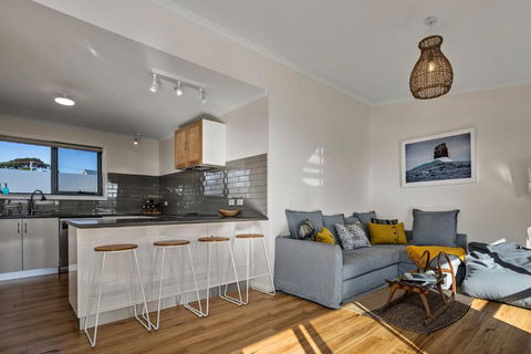 GRANITE BEACH HOUSE At Bay Of Fires - Tourism TAS 6