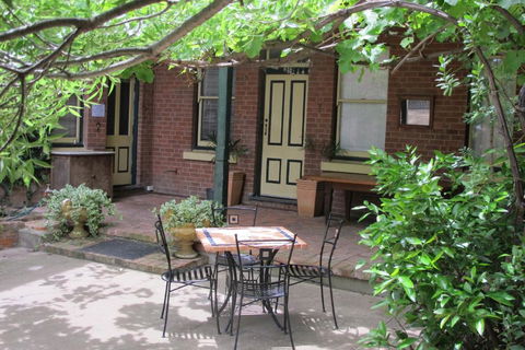 Holmhurst Guest House - Hobart Tourism 4