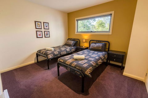 Aqua Vista A Stroll To Paynesville Forshore - Tourism TAS 3