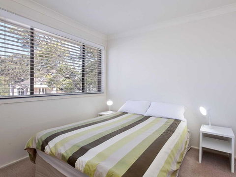 1 / 8 Christmas Bush Avenue Three Bedroom Duplex Close To Dutchies Beach - Tourism TAS 5