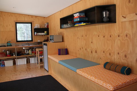 BAY Of FIRES ECO HUT Off Grid Experience At Binalong Bay - Hobart Tourism 6