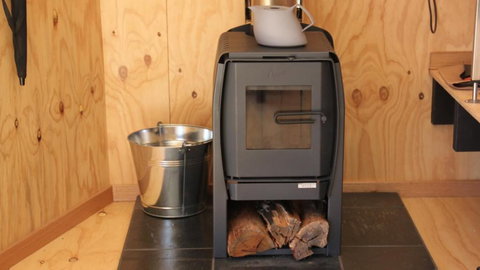 BAY Of FIRES ECO HUT Off Grid Experience At Binalong Bay - Hobart Tourism 5