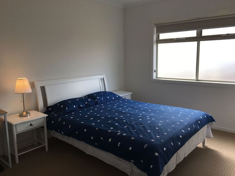 Apple House Point Cook - Tourism TAS 4