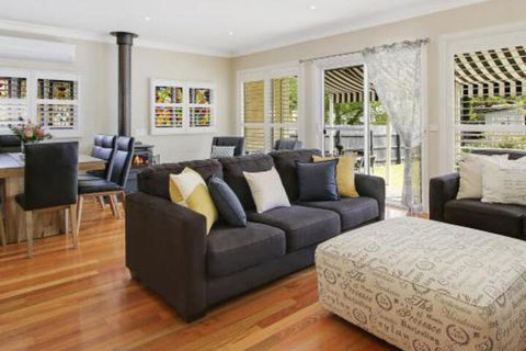 Bright 29 On Delany Avenue - Tourism TAS 5