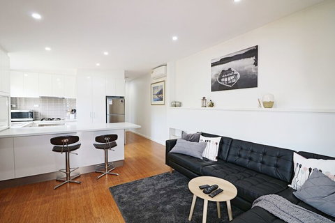 Toallo St - Tourism TAS 4