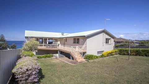 143 Mitchell Pde Magnificent Outlook - Hobart Tourism 4