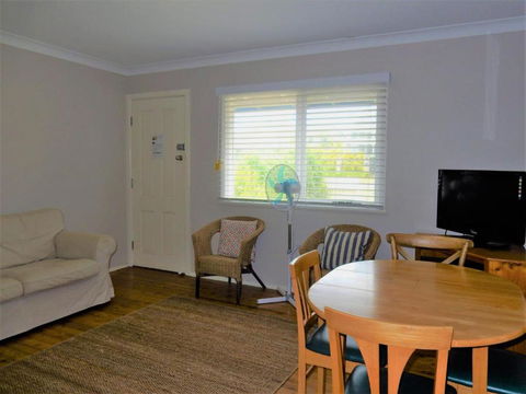 2 / 9 Donlan Rd Delightful Donlan - Hobart Tourism 6