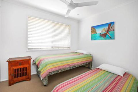 Sunyata Beach House Rainbow Beach Beachside Escape With A Pool Pet Friendly & Wi Fi - Hobart Tourism 7