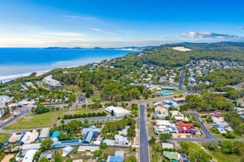 Sunyata Beach House Rainbow Beach Beachside Escape With A Pool Pet Friendly & Wi Fi - Hobart Tourism 5