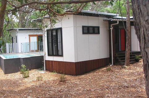 16 Ibis Court Rainbow Shores Beautiful Private & Peaceful Wi Fi - Hobart Tourism 5