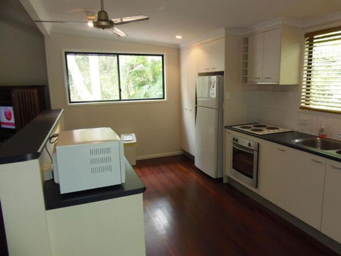 8 Orania Court Rainbow Shores Privacy Peace & Quiet - Hobart Tourism 4