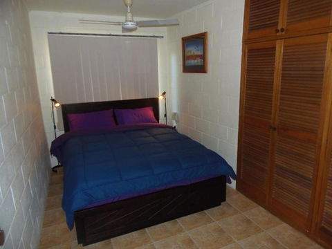 The Red Piranha Rainbow Beach Close To Everything Air Con & Pet Friendly - Hobart Tourism 4