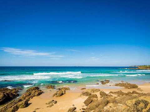81 Dalmeny Drive Beach House - Hobart Tourism 1