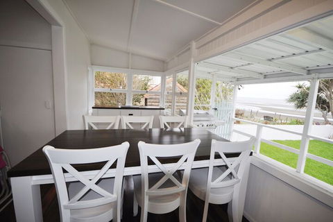 Golden Sands At Beachmere - Tourism TAS 6
