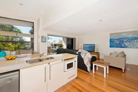 Suibhne Modern Unit Opposite River - Hobart Tourism 2