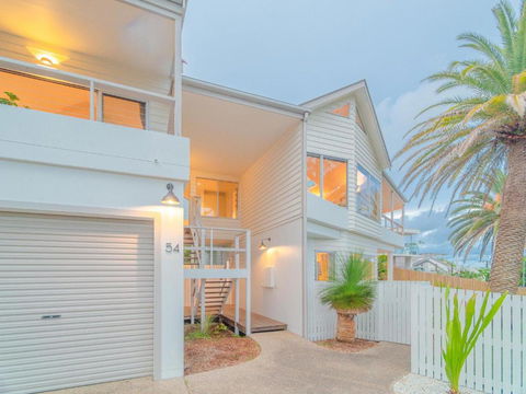EAST COAST ESCAPES Lighthouse Studio - Tourism TAS 4