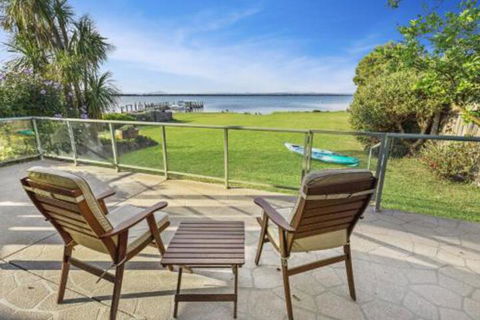 Eagle Point Getaway Waterfront Serenity! - Tourism TAS 0