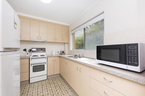 Dolphin Court 1 / 48 North Street - Tourism TAS 6
