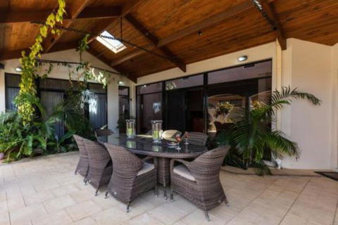 Maidstone Executive Residence - Tourism TAS 0