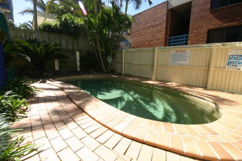 Jade Waters U4 / Latona Ave - Hobart Tourism 4