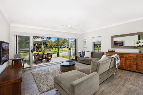 Booker Pde 34 Unit 2 Pet Friendly  - Hobart Tourism 6