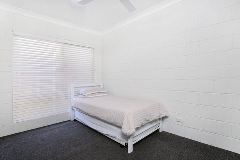 Booker Pde 34 Unit 2 Pet Friendly  - Hobart Tourism 3