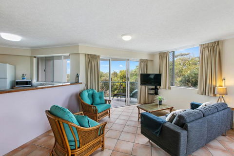 The Outlook U8 / 9 Hume Parade - Hobart Tourism 3