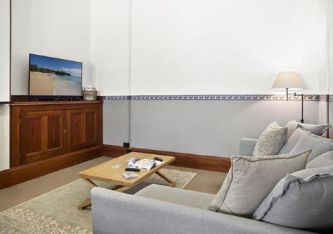 Seal Rocks Lighthouse Cottages - Hobart Tourism 4