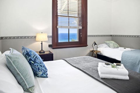 Seal Rocks Lighthouse Cottages - Hobart Tourism 3