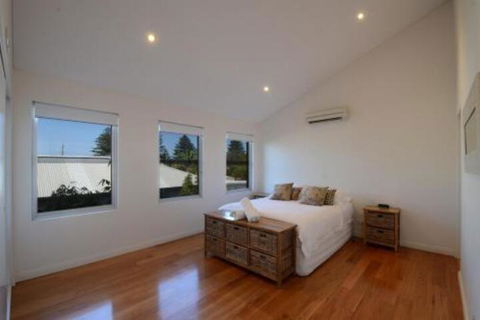 Dream Catcher Beach House Shellharbour - Tourism TAS 4