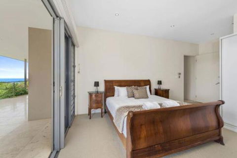 Mont Sapphire Luxury Estate - Hobart Tourism 7