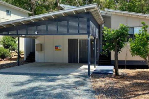 Bluewater 2 Rainbow Shores Walk To Beach Private & Stylish Beach Escape All On Level - Hobart Tourism 0