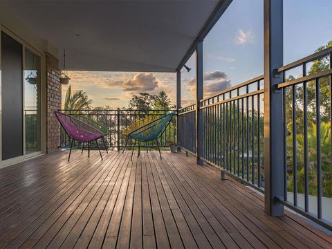 Magnificent Lakeview House Long Jetty - Hobart Tourism 7