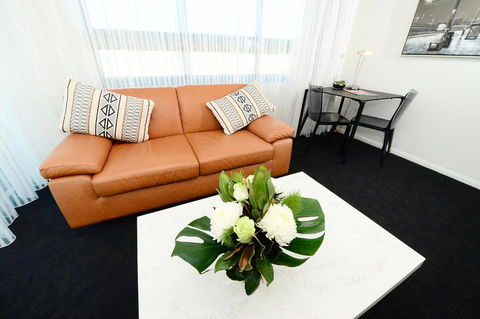 Apartments At 79 Goondoon - Tourism TAS 3