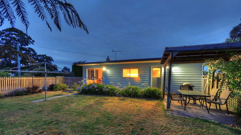 Castaway Cottage - Essentially Tas - Tourism TAS 0