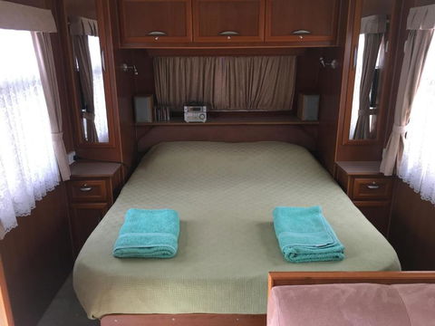 Luxury Caravan - Tourism TAS 5
