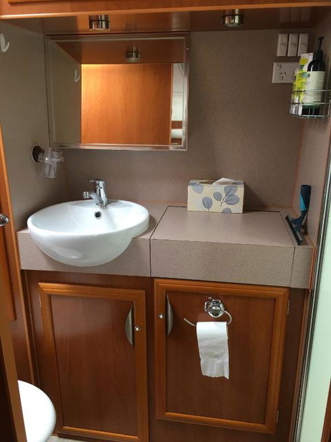 Luxury Caravan - Tourism TAS 1