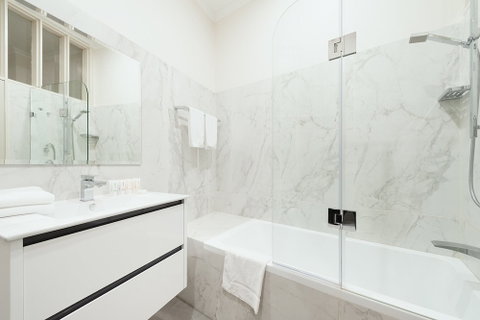Stunning Sydney Home 1 - Tourism TAS 4