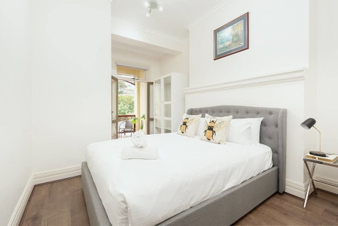 Stunning Sydney Home 11 - Tourism TAS 1