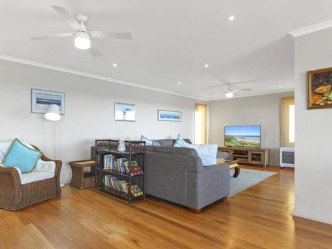 South Pacific Crescent 75 Ulladulla - Hobart Tourism 5