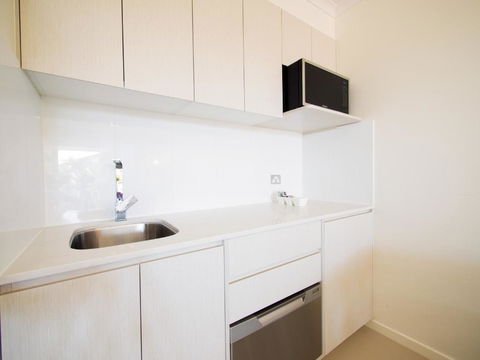 Apartments At 2 Landsborough - Tourism TAS 5