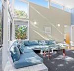 Bowery Beach House spacious family accommodation - Hobart Tourism