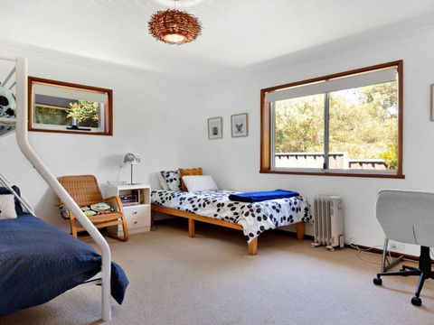 Cabarita On Currarong Creek - Hobart Tourism 2
