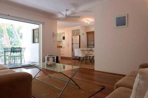 Absolute Beachfront Mooloolaba - Hobart Tourism 4