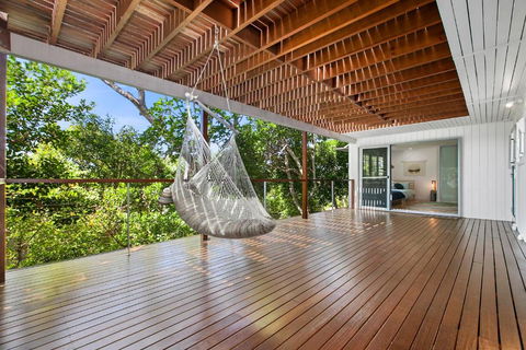 Stunning Seaviews Sunshine Beach - Tourism TAS 2