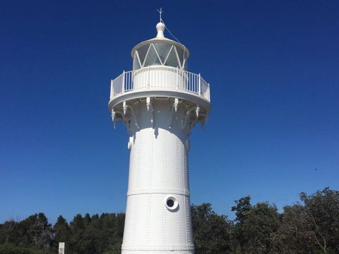 Lighthouse Palms - Hobart Tourism 2