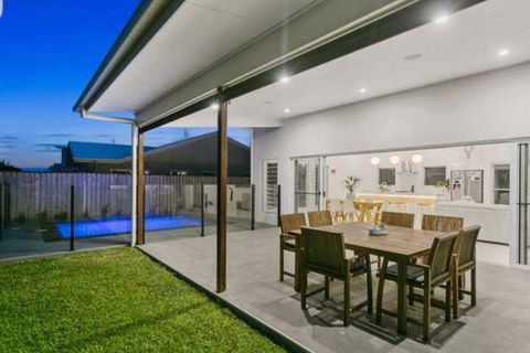 THE BEACH OASIS At 360 - Tourism TAS 5